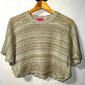 *SOLD*Girls Takeout Tan/White Pullover Knitted Poncho Size 8/10